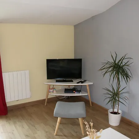 Maison Au Calme 2 Centre De アパート カーン